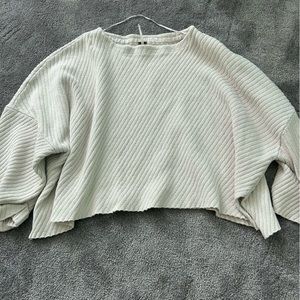 Cozy free people oversized chunky knit sweater!